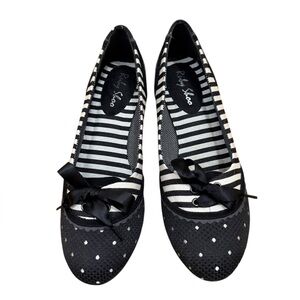 Playful Polka Dot Flats - Black and White